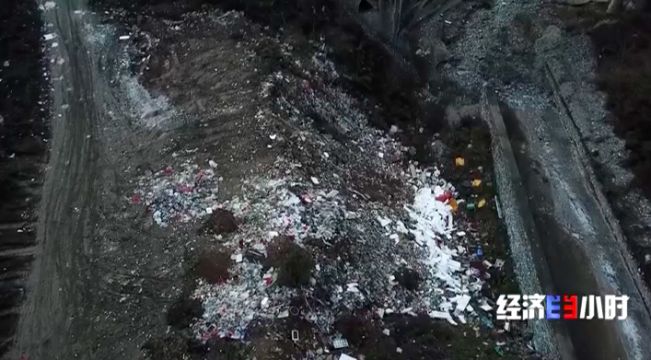 被染綠的黃河支流周晉峰接受央視采訪：排污—挖砂—垃圾…黃河治理需要生態文明(圖14)