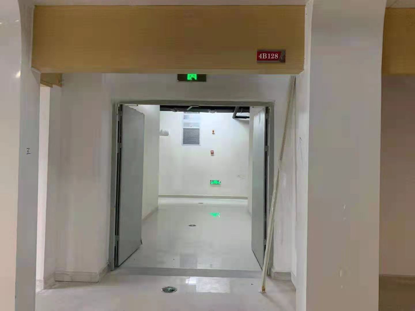 西南“最大服裝批發市場”陷糾紛：無消防合格證即營業被起訴(圖2)