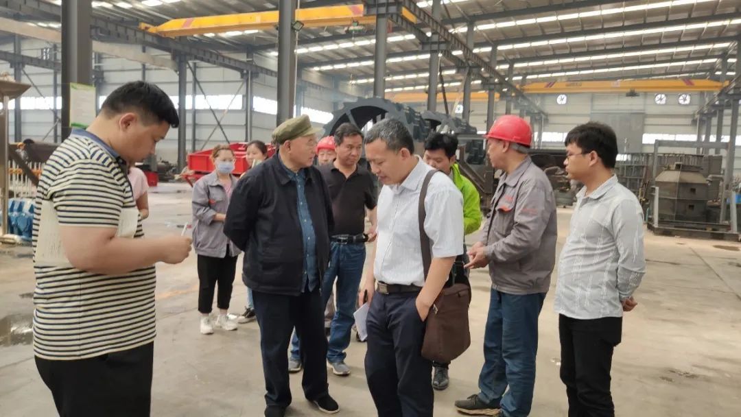 是什么能讓唐莊鎮(zhèn)黨委書記吳金印再一次蒞臨中基機(jī)械？(圖8)