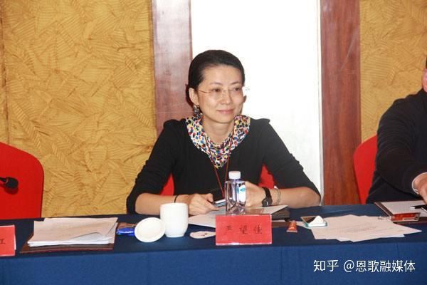 云南昆明4位百億巨商,兩位身價(jià)過(guò)300億?他們的創(chuàng)業(yè)史或充滿神秘感(圖2) 云南昆明4位百億巨商,兩位身價(jià)過(guò)300億?他們的創(chuàng)業(yè)史或充滿神秘感(圖2)