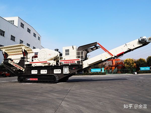 移動(dòng)碎石砂機(jī)一體機(jī)型號(hào)價(jià)格(圖1) 移動(dòng)碎石砂機(jī)一體機(jī)型號(hào)價(jià)格(圖1)