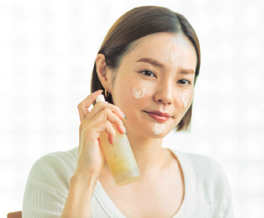 砂糖洗臉、乳霜多層疊涂，美容博主的護膚滋潤法！(圖17)