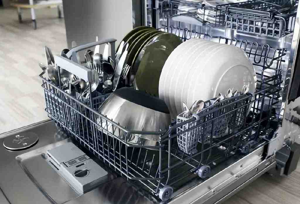 為什么老年人都不用洗碗機、烘干機？是不好用，還是“觀念問題”(圖4)