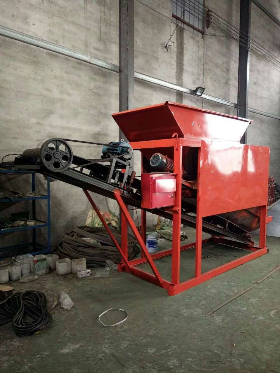 20型篩沙機優勢簡介大型篩沙機(圖2) 20型篩沙機優勢簡介大型篩沙機(圖2)