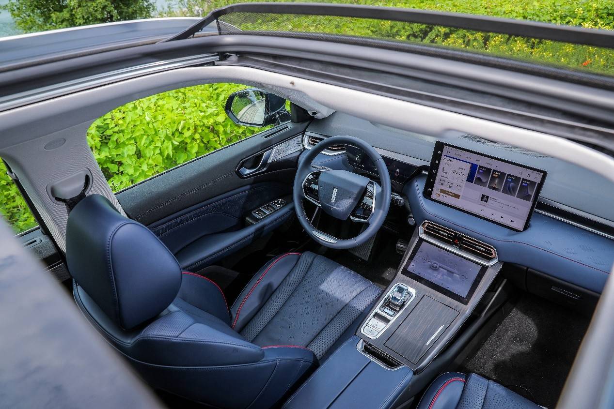 標配長續航PHEV+HWA，拿鐵DHT-PHEV攜26項全維兒童呵護實力登場(圖6)