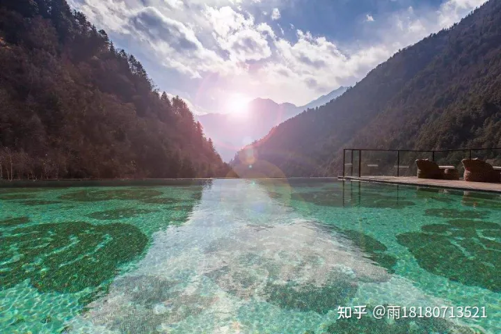 【收藏】四川溫泉旅游大全,四川十大溫泉,四川泡溫泉去哪里?四川溫泉度假村有哪些?四川冬季泡溫泉的好去處好地方在哪里?泡溫泉的注意事項有哪些?(圖3) 【收藏】四川溫泉旅游大全,四川十大溫泉,四川泡溫泉去哪里?四川溫泉度假村有哪些?四川冬季泡溫泉的好去處好地方在哪里?泡溫泉的注意事項有哪些?(圖3)
