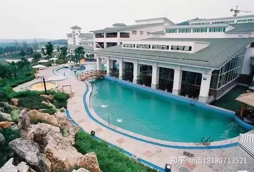 【收藏】四川溫泉旅游大全,四川十大溫泉,四川泡溫泉去哪里?四川溫泉度假村有哪些?四川冬季泡溫泉的好去處好地方在哪里?泡溫泉的注意事項有哪些?(圖4) 【收藏】四川溫泉旅游大全,四川十大溫泉,四川泡溫泉去哪里?四川溫泉度假村有哪些?四川冬季泡溫泉的好去處好地方在哪里?泡溫泉的注意事項有哪些?(圖4)