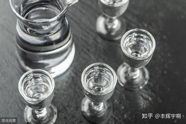 貴州茅臺是泡沫?誰說的?站出來,我打斷他的腿!!!(圖1) 貴州茅臺是泡沫?誰說的?站出來,我打斷他的腿!!!(圖1)