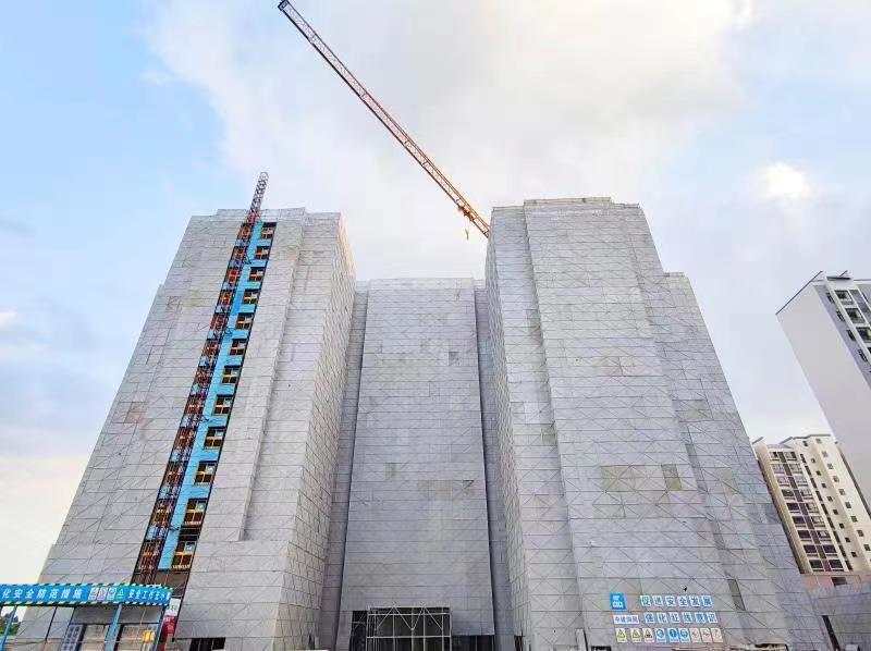 白云機場三期安置區裝配式住宅樓全面封頂(圖1)