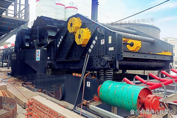 想投資洗砂項(xiàng)目,該怎么選洗砂機(jī)?洗砂機(jī)的種類介紹(圖1) 想投資洗砂項(xiàng)目,該怎么選洗砂機(jī)?洗砂機(jī)的種類介紹(圖1)