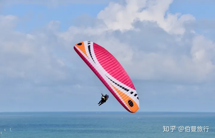 上帝的視覺(jué)俯瞰海南三亞，伯曼旅行（飛行）海南三亞石梅灣全海景國(guó)際滑翔傘飛行體驗(yàn)，記得海南三亞旅游要來(lái)(圖4)
