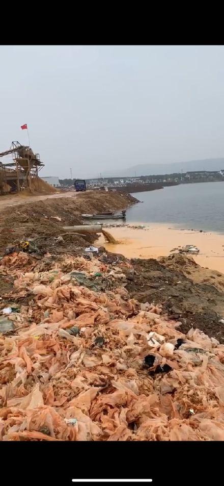 洗沙場泥漿如何處理?泥漿脫水到底用什么設備?(圖1) 洗沙場泥漿如何處理?泥漿脫水到底用什么設備?(圖1)
