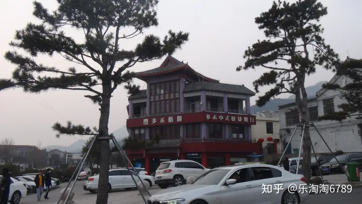 泰安一條街道,首有著名景點,尾有繁華夜市,低調卻有頂尖美食,內有一建筑承載了幾代人的記憶!(圖5) 泰安一條街道,首有著名景點,尾有繁華夜市,低調卻有頂尖美食,內有一建筑承載了幾代人的記憶!(圖5)