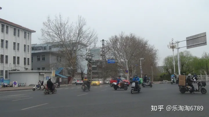 泰安一條街道,首有著名景點,尾有繁華夜市,低調卻有頂尖美食,內有一建筑承載了幾代人的記憶!(圖10) 泰安一條街道,首有著名景點,尾有繁華夜市,低調卻有頂尖美食,內有一建筑承載了幾代人的記憶!(圖10)