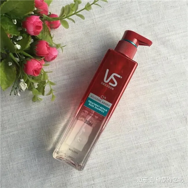 控油洗發水哪個牌子好|十款口碑爆棚的無硅油洗發水推薦,拯救“油頭星人”(圖18) 控油洗發水哪個牌子好|十款口碑爆棚的無硅油洗發水推薦,拯救“油頭星人”(圖18)