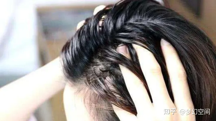 控油洗發水哪個牌子好|十款口碑爆棚的無硅油洗發水推薦,拯救“油頭星人”(圖28) 控油洗發水哪個牌子好|十款口碑爆棚的無硅油洗發水推薦,拯救“油頭星人”(圖28)
