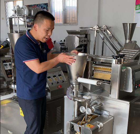 仿手工餃子機怎么清洗？劉二手把手教你(圖3)