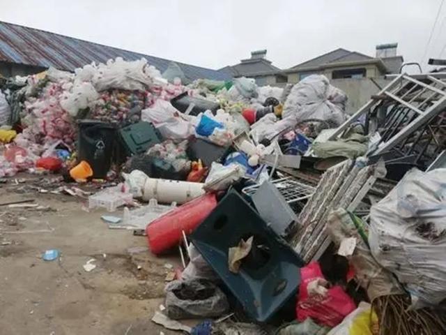好心人廢品站老板，用3毛錢回收廢鐵，用水清洗后價值260萬(圖12)