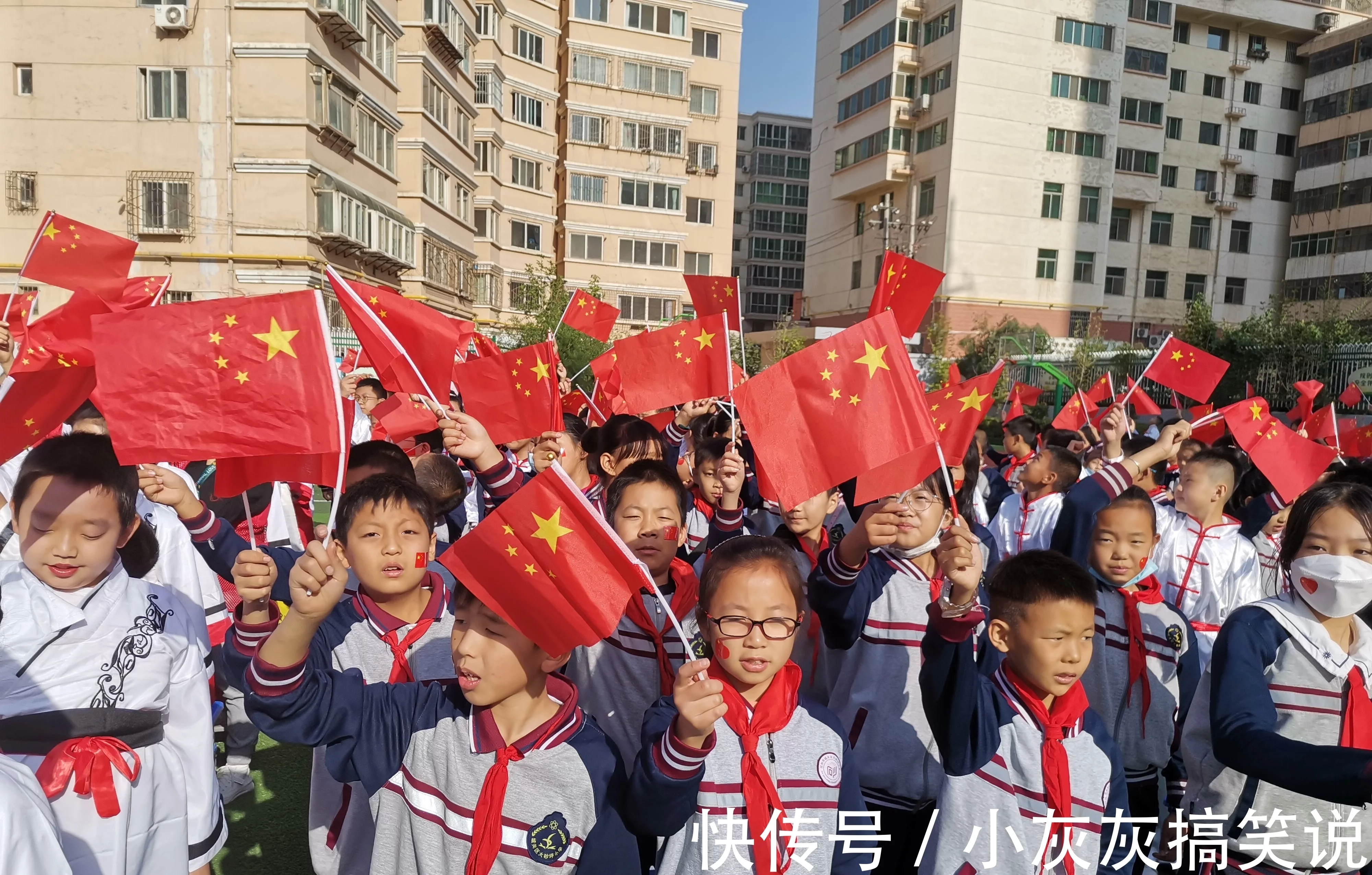 大砂坪小學一體化辦學體舉辦第四屆“健身讀書節”喜迎國慶(圖2) 大砂坪小學一體化辦學體舉辦第四屆“健身讀書節”喜迎國慶(圖2)