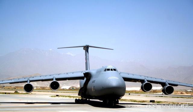 C-5銀河運輸機(圖5)