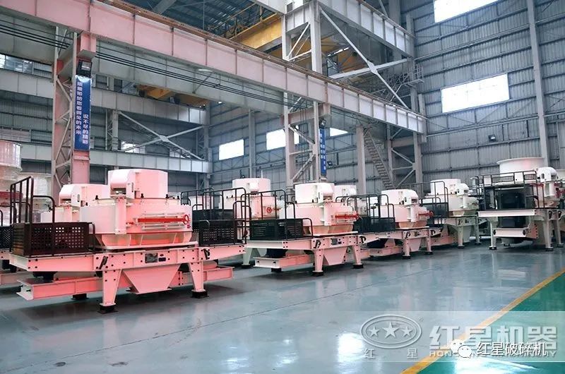 打碎砂石料的VSI制砂機優勢-時產100噸的型號多少錢一臺(圖4)