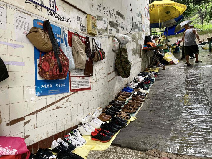 重慶最大舊貨市場,董家溪跳蚤市場有什么寶貝?(圖6) 重慶最大舊貨市場,董家溪跳蚤市場有什么寶貝?(圖6)