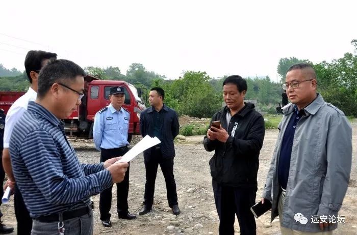 占用河道，理應強制拆除(圖8)